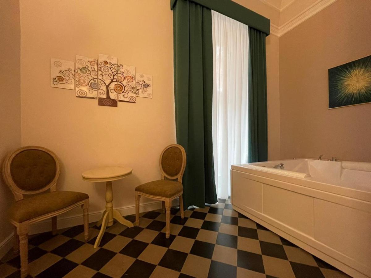 B&B Romeo Luxury Rooms Catánia Buitenkant foto