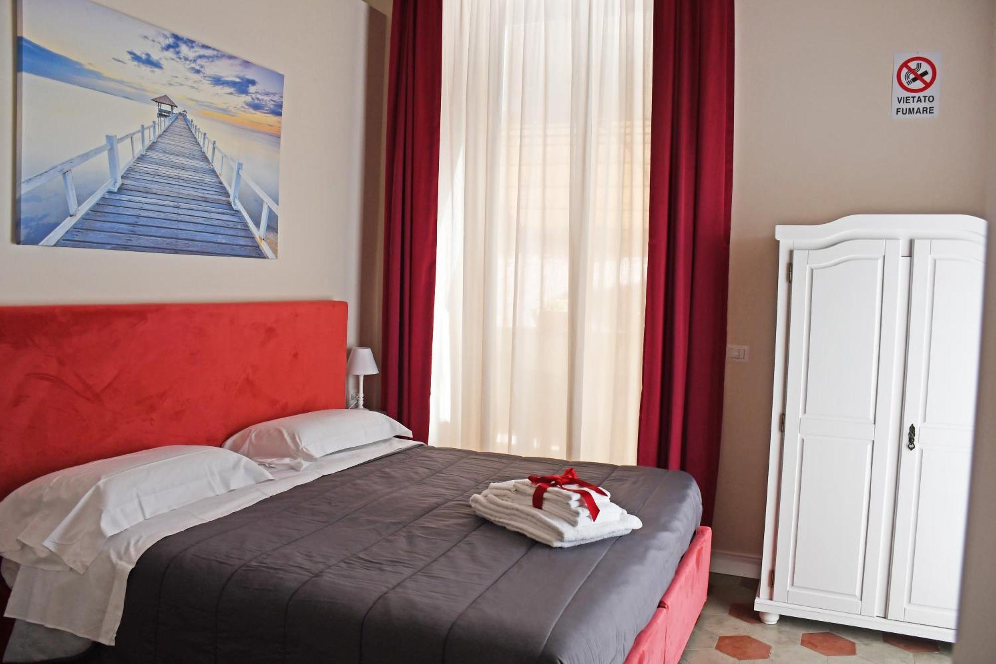B&B Romeo Luxury Rooms Catánia Buitenkant foto