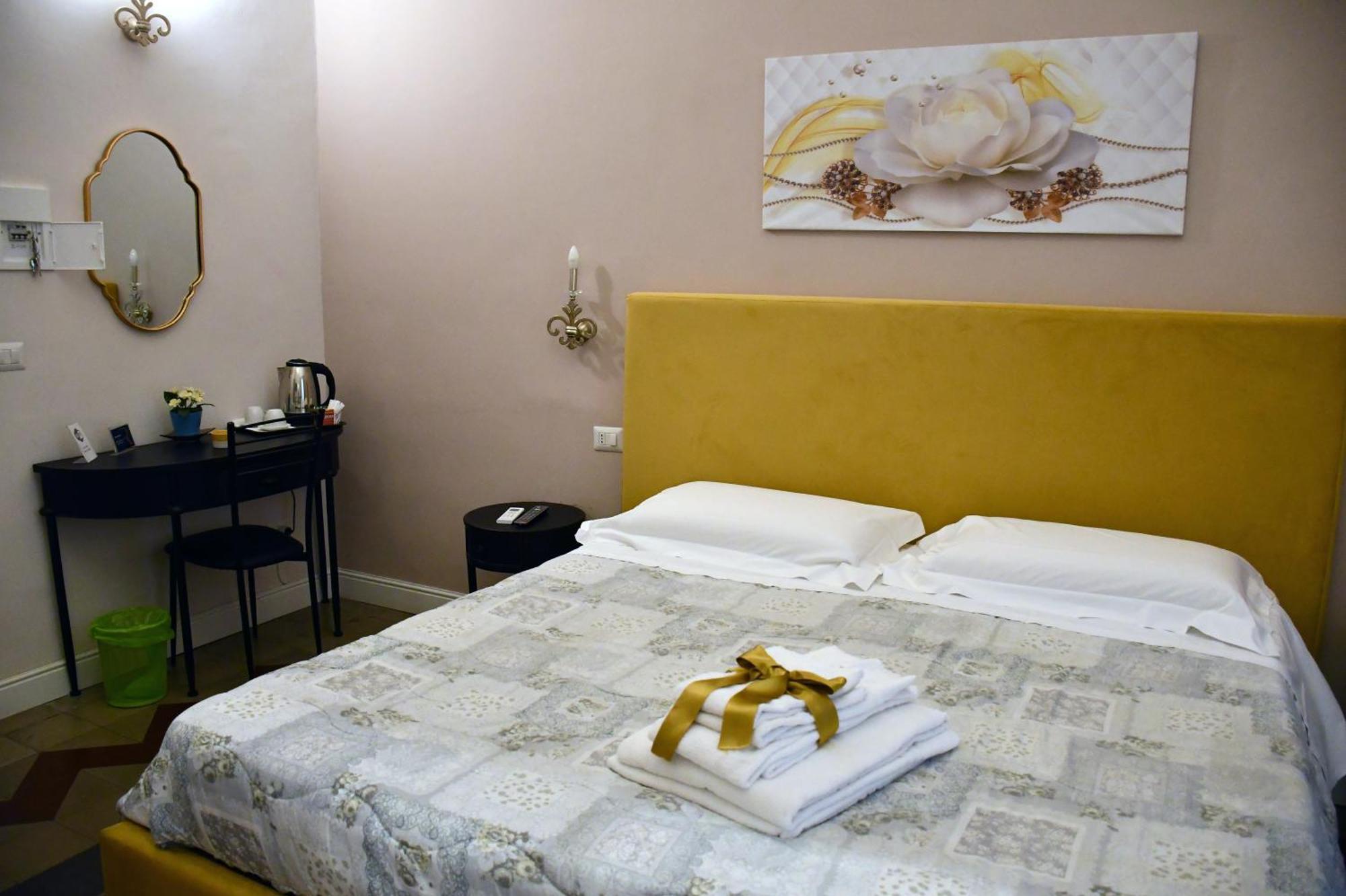 B&B Romeo Luxury Rooms Catánia Buitenkant foto